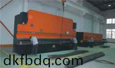 折(zhe)彎(wan)機(jī)(ji)