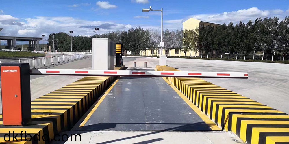 無人值(zhi)守稱重(zhong)係(xi)統(tǒng)