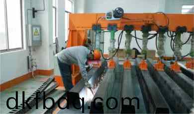 預(yù)(yu)拱(gong)機